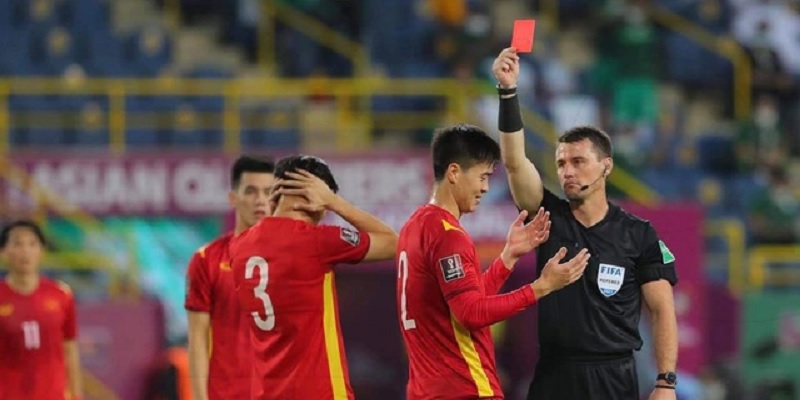 Dự đoán đội nhận thẻ đầu tiên trong trận để nhận thưởng khủng